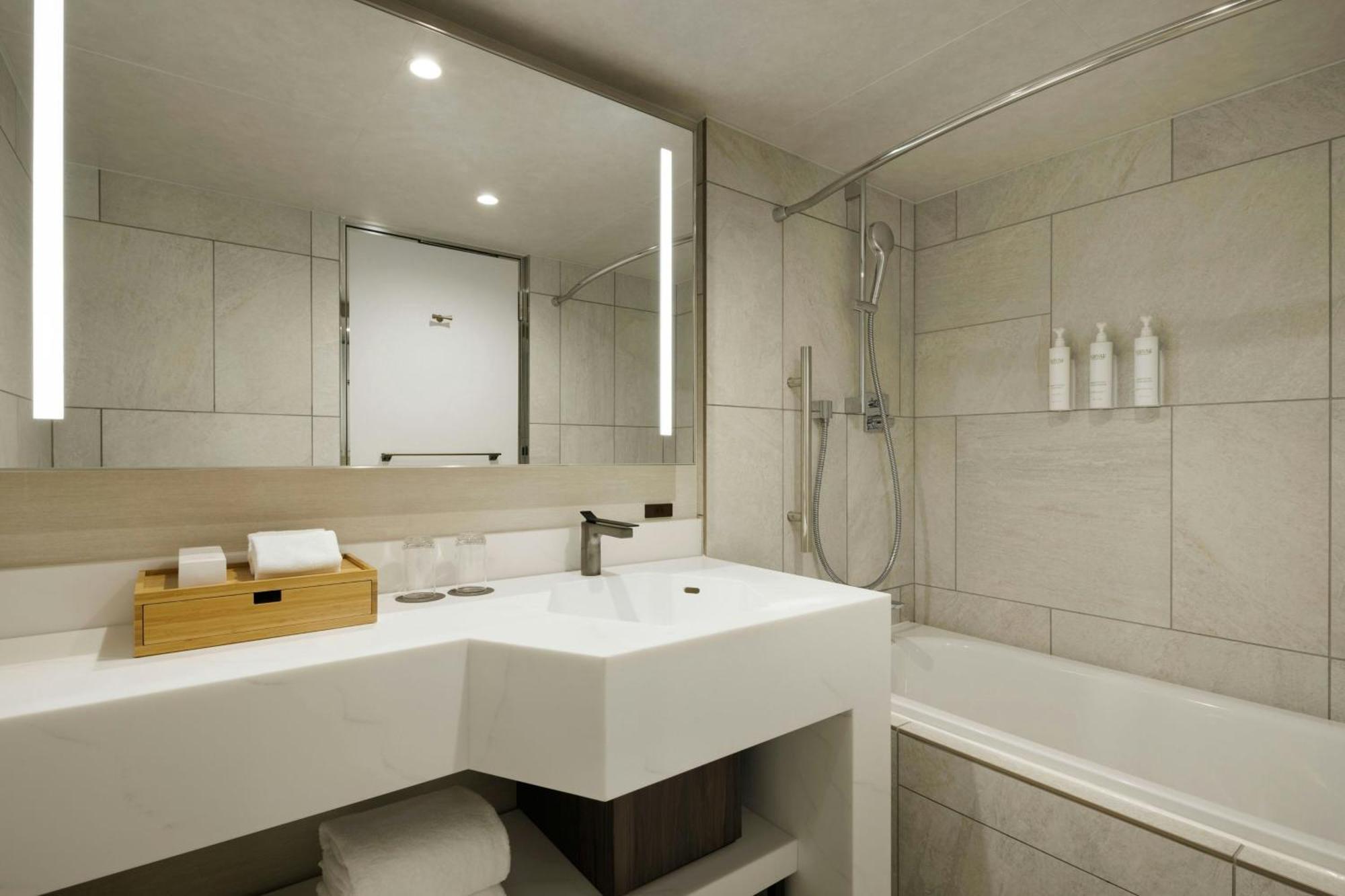 Courtyard By Marriott Tokyo Ginza Hotel Extérieur photo